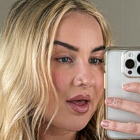 Адријен Голе