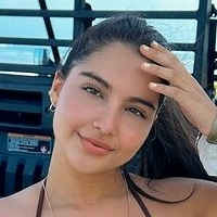 Александра Виљануева Голе