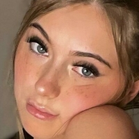Алексис Хух Голе