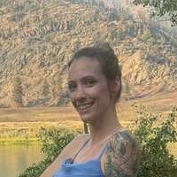 Еми Беар420 Голе