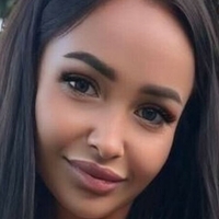 Еми Свити Голе