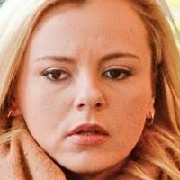 Бри Олсон Голе