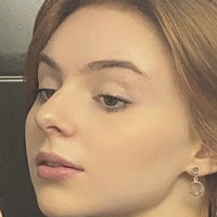 Кейтлин Голе