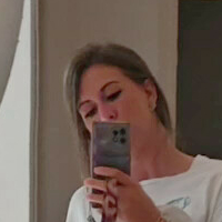 Естефанија Дитц Голе