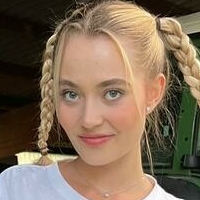 фармер Емили Голе