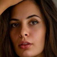 Јана Есер Голе