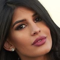 Жасмин Валија Голе