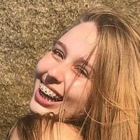 Јулија Оливеира Цимер Голе