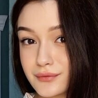 Лана Бонд Голе