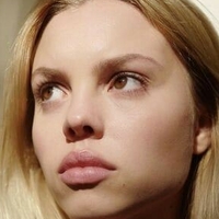 Леа Зое Вос Голе