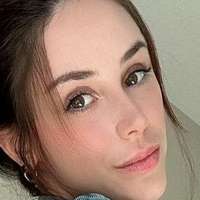 Лила Ен Голе