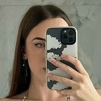 Лола Дејвис Голе