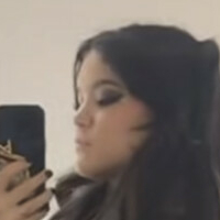 Мија Асано Голе