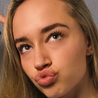 Миа Мастров Голе
