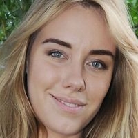 Риана Голе