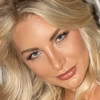 Шајна Холт Голе