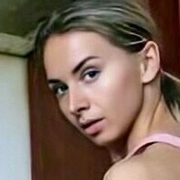 Стефанија Голе