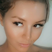 Тејлор Лави Голе