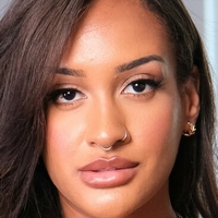 Зои Син Голе